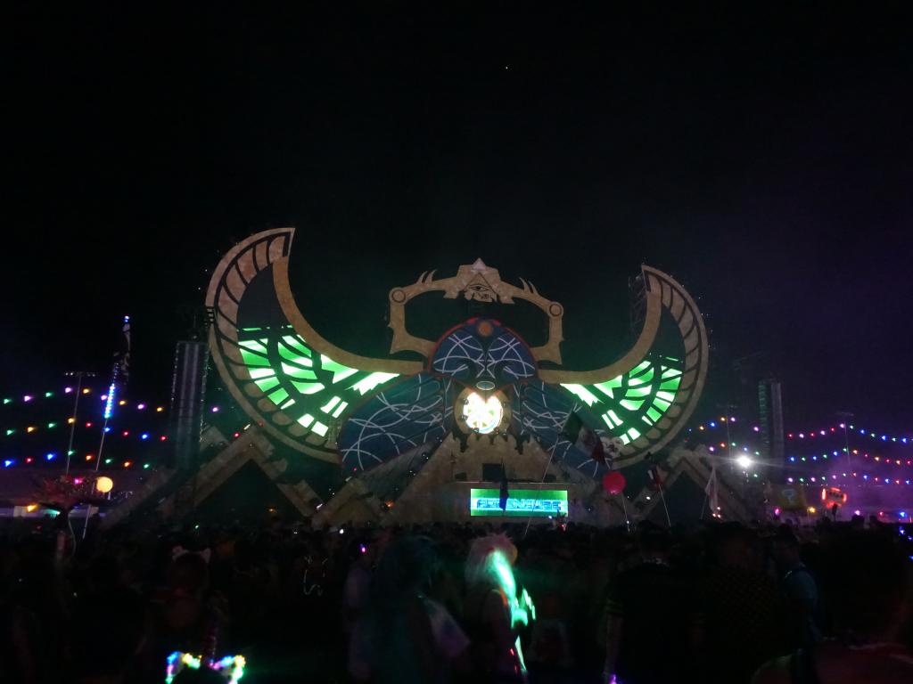 3029 - 20180518 EDC Vegas Day1