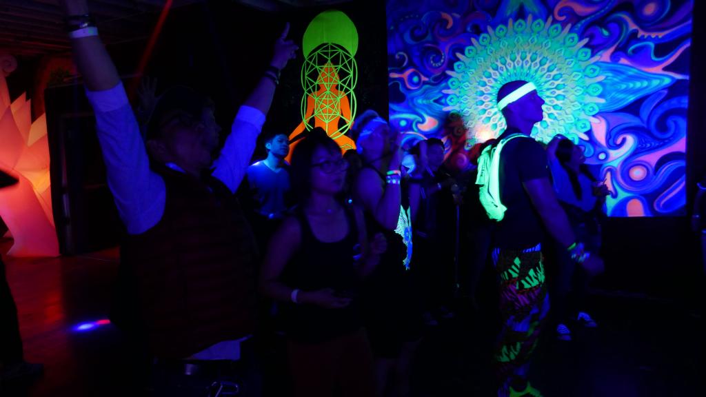 116 - 20180615 DNA Lounge Acid Rain