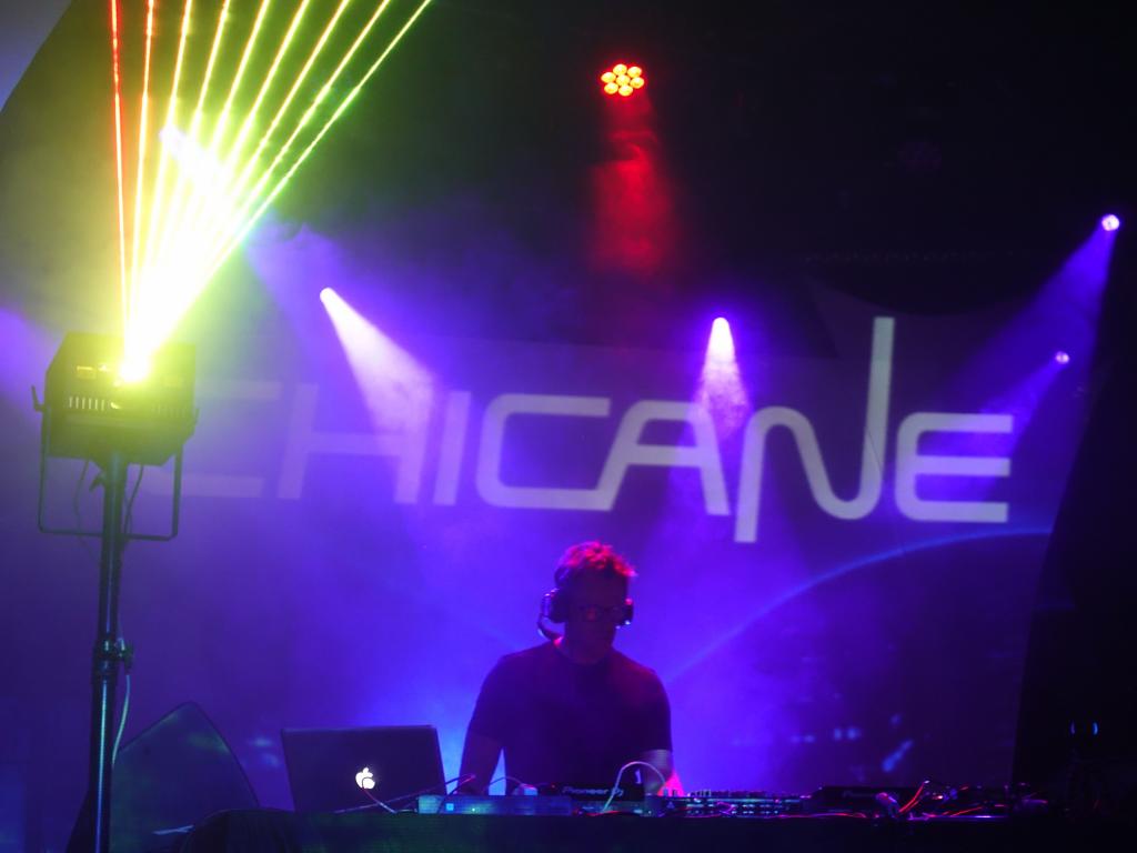 122 - 20190201 Mezzanine Chicane 4 Strings