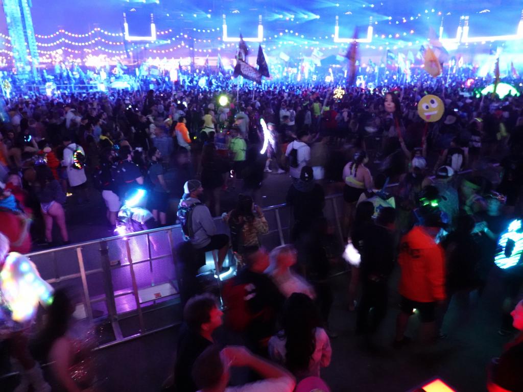 3236 - 20190517 EDC DJs Day1