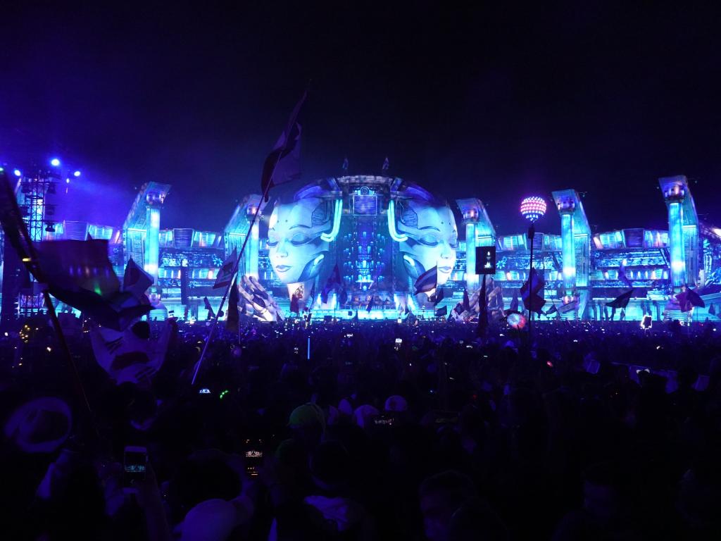 3582 - 20190517 EDC DJs Day3