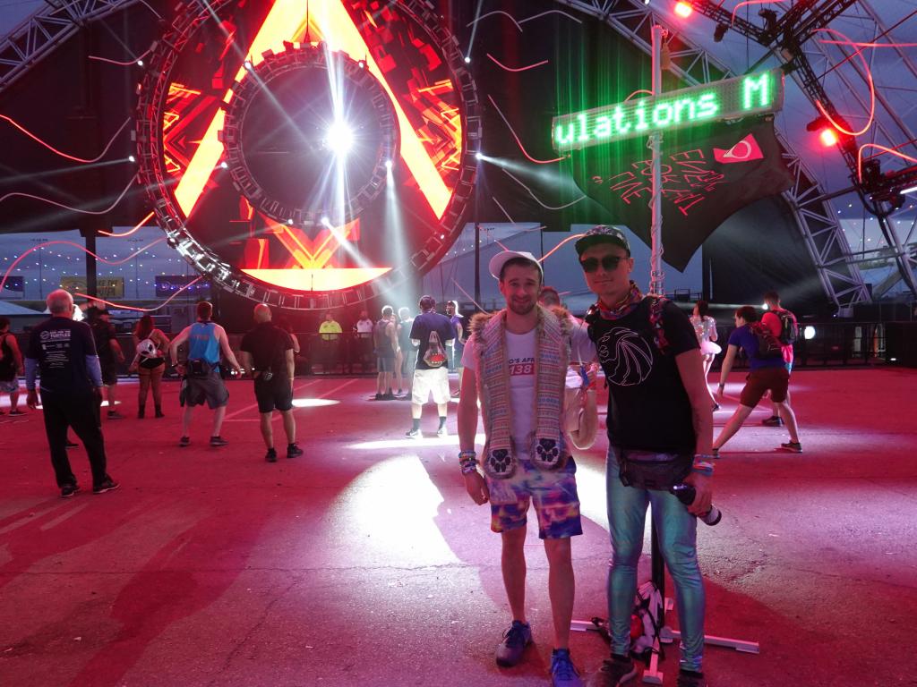 4324 - 20190517 EDC Friends