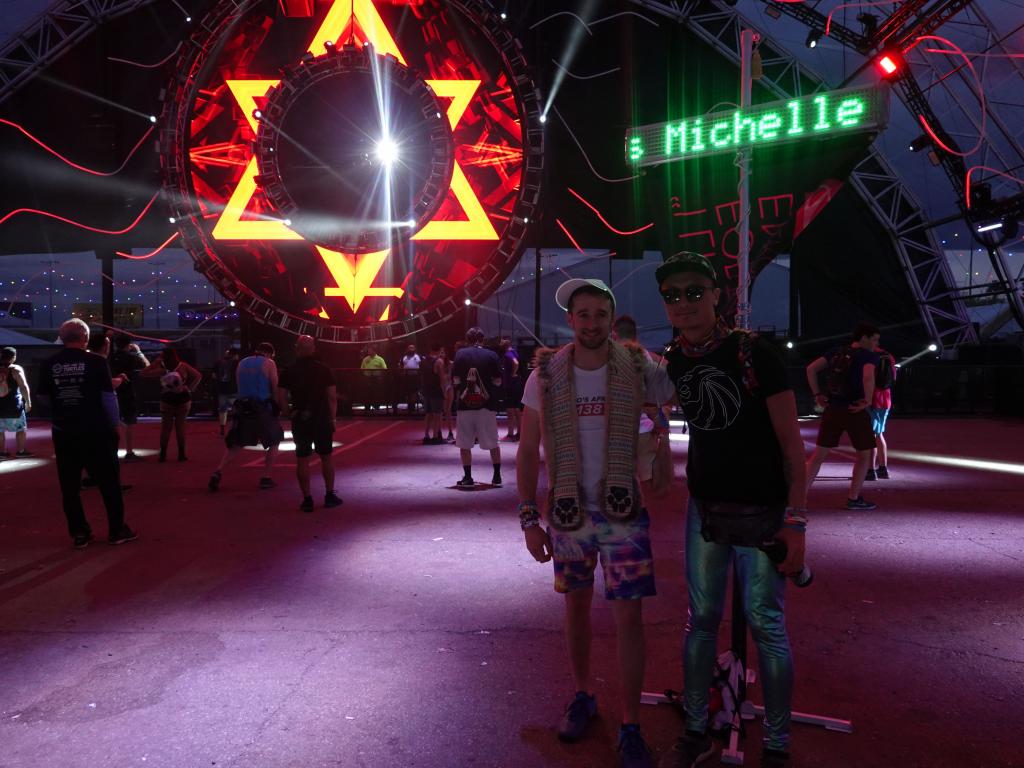 4326 - 20190517 EDC Friends