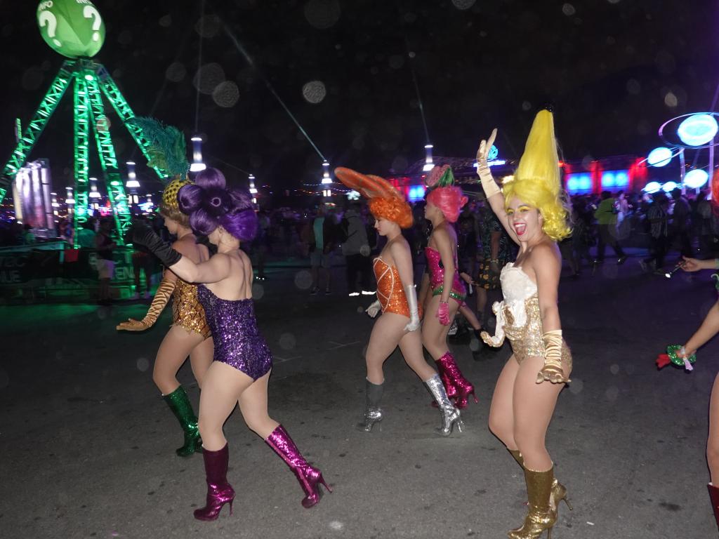 4419 - 20190517 EDC Dancers