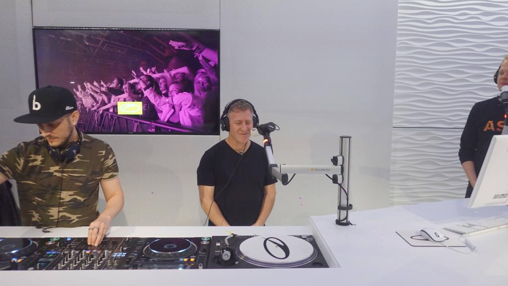 114 - 20191017 ASOT936 ADE Special