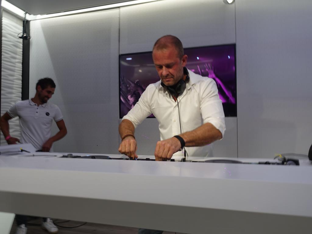 159 - 20191017 ASOT936 ADE Special