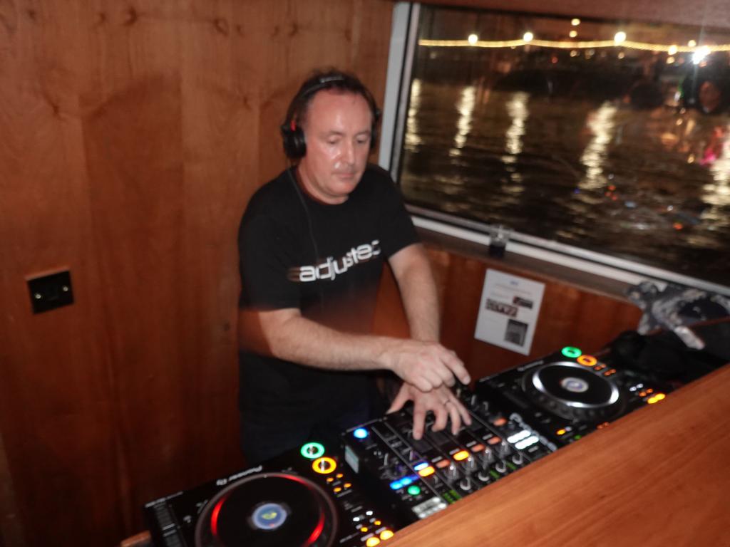 171 - 20210902 Thames Cruise Thrillseekers