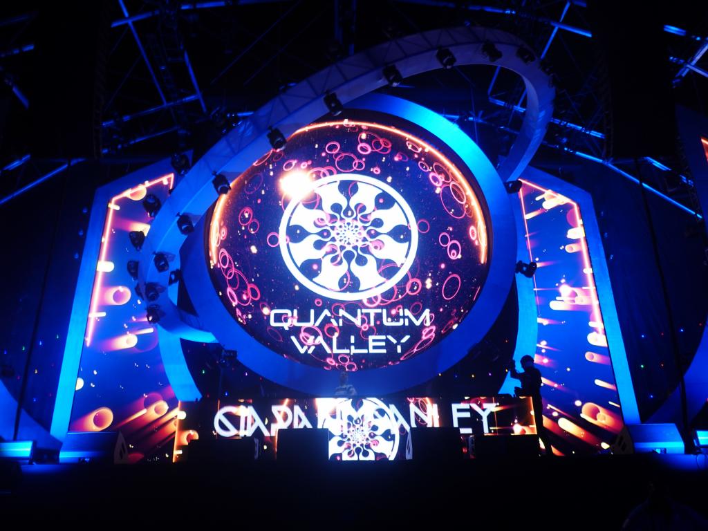 1051 - 20211022 EDC Vegas Day1