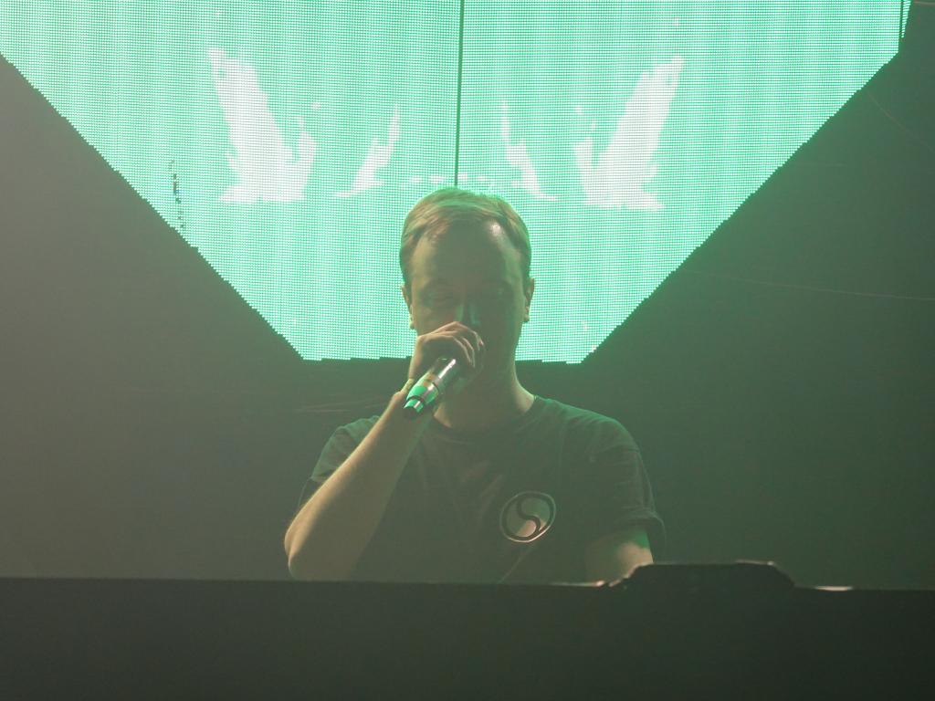 136 - 20220121 Pure Andrew Rayel