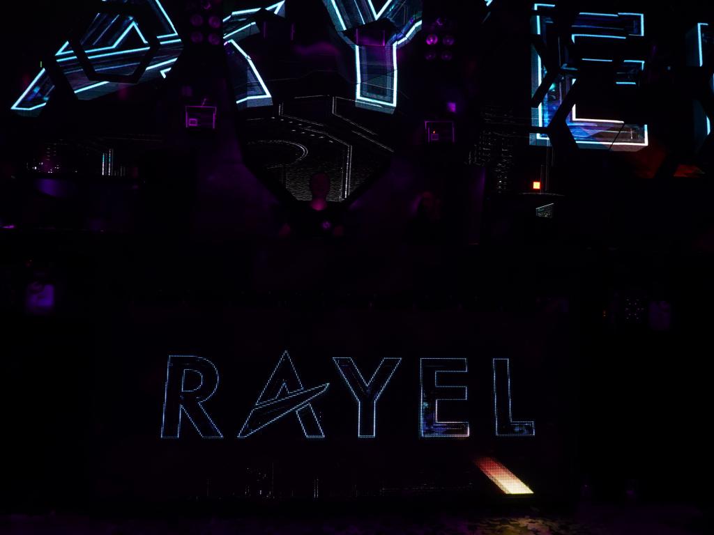 143 - 20220121 Pure Andrew Rayel