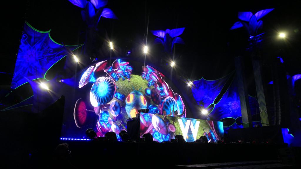 1163 - 20220325 Beyond Wonderland Socal Day1