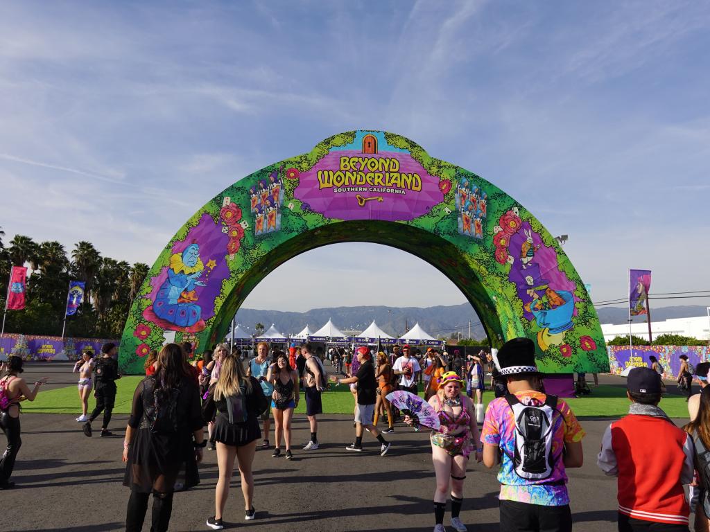 3000 - 20220325 Beyond Wonderland Socal Grounds