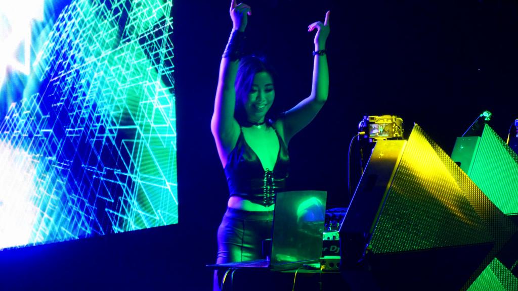214 - 20220408 View Lounge Miyuki