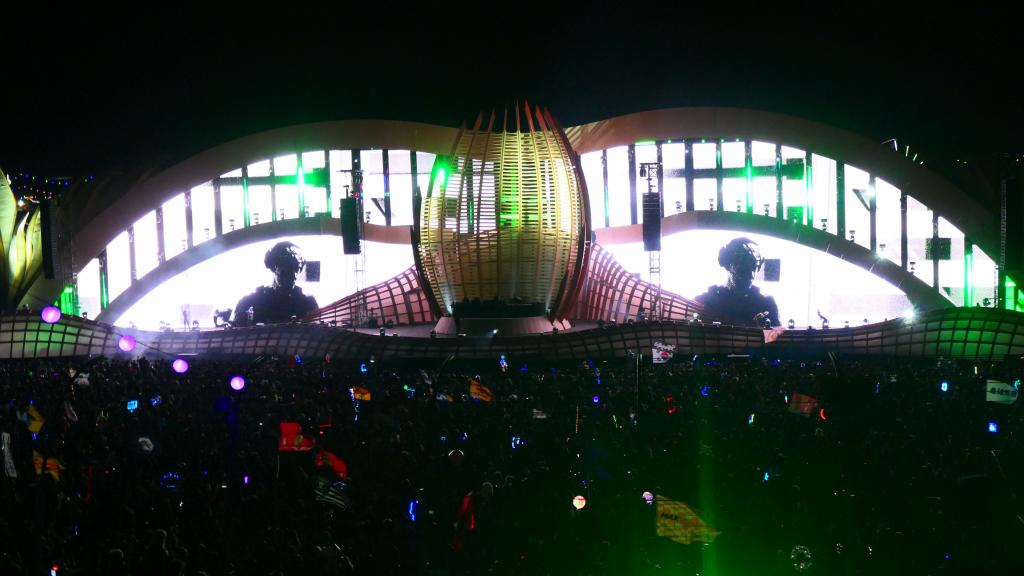 1030 - 20220520 EDC Vegas Day1