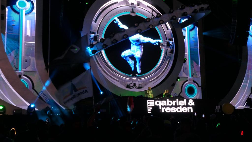 1069 - 20220520 EDC Vegas Day1