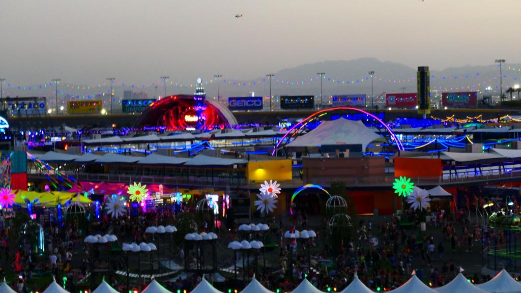 5015 - 20220520 EDC Vegas VIP Ferris Wheel