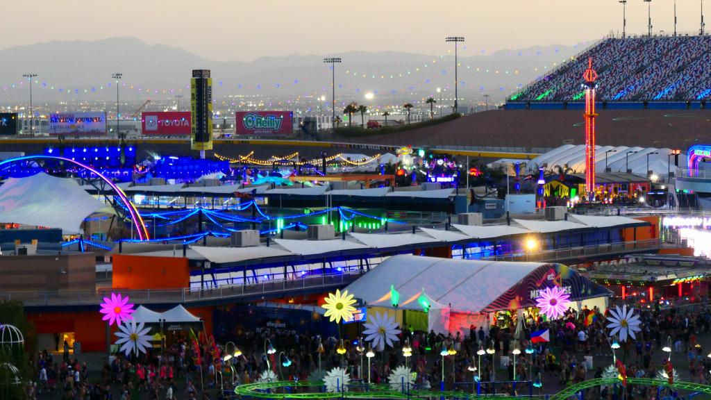 5017 - 20220520 EDC Vegas VIP Ferris Wheel