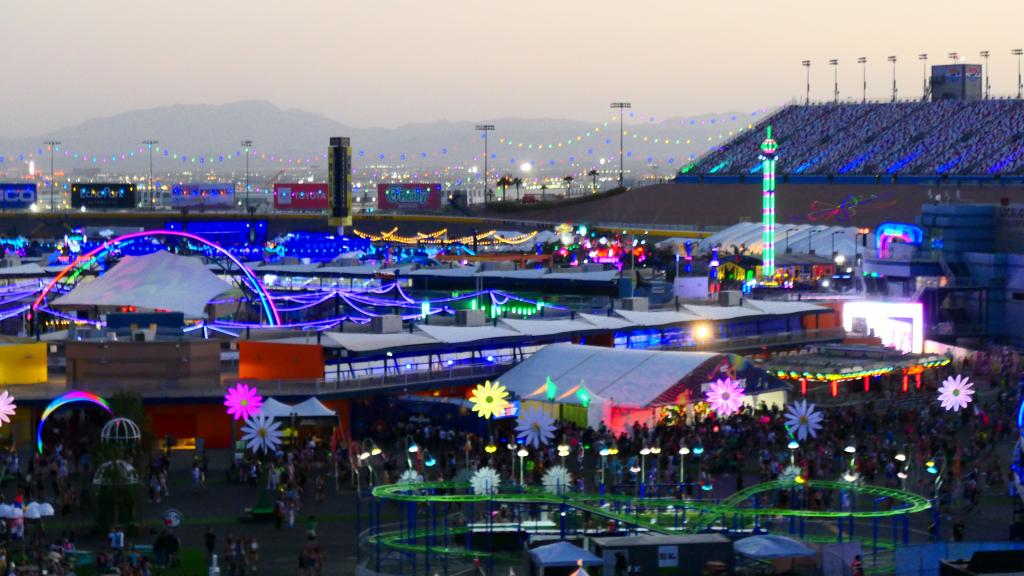 5023 - 20220520 EDC Vegas VIP Ferris Wheel