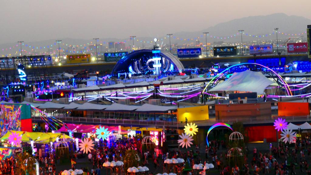 5033 - 20220520 EDC Vegas VIP Ferris Wheel