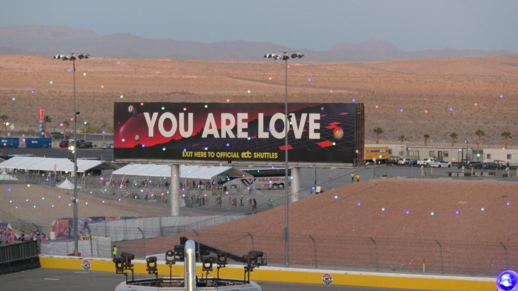 5118 - 20220520 EDC Vegas Main Ferris Wheel