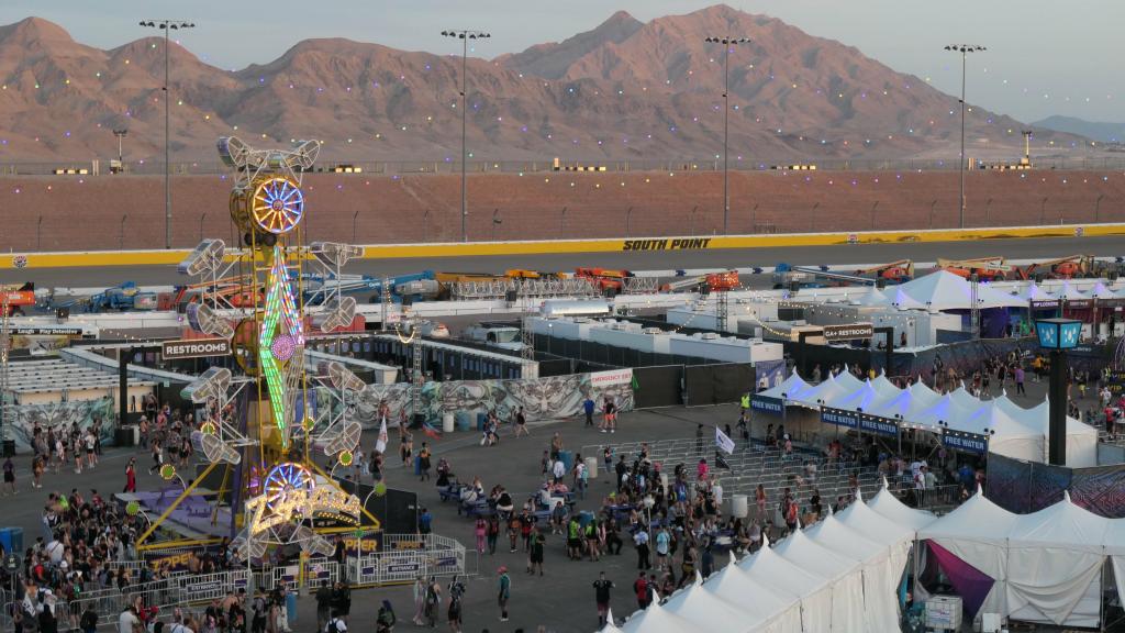 5124 - 20220520 EDC Vegas Main Ferris Wheel