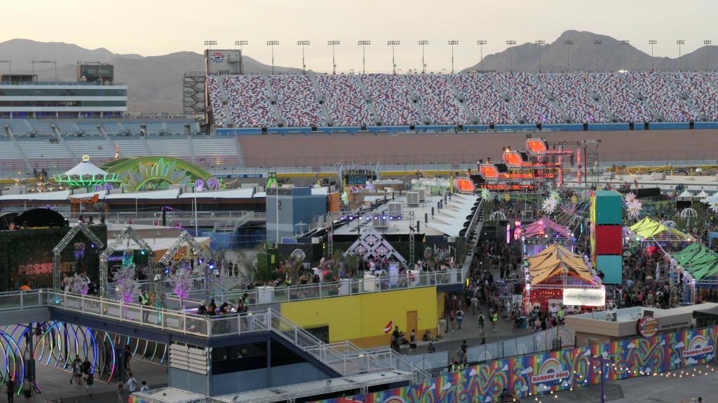 5130 - 20220520 EDC Vegas Main Ferris Wheel