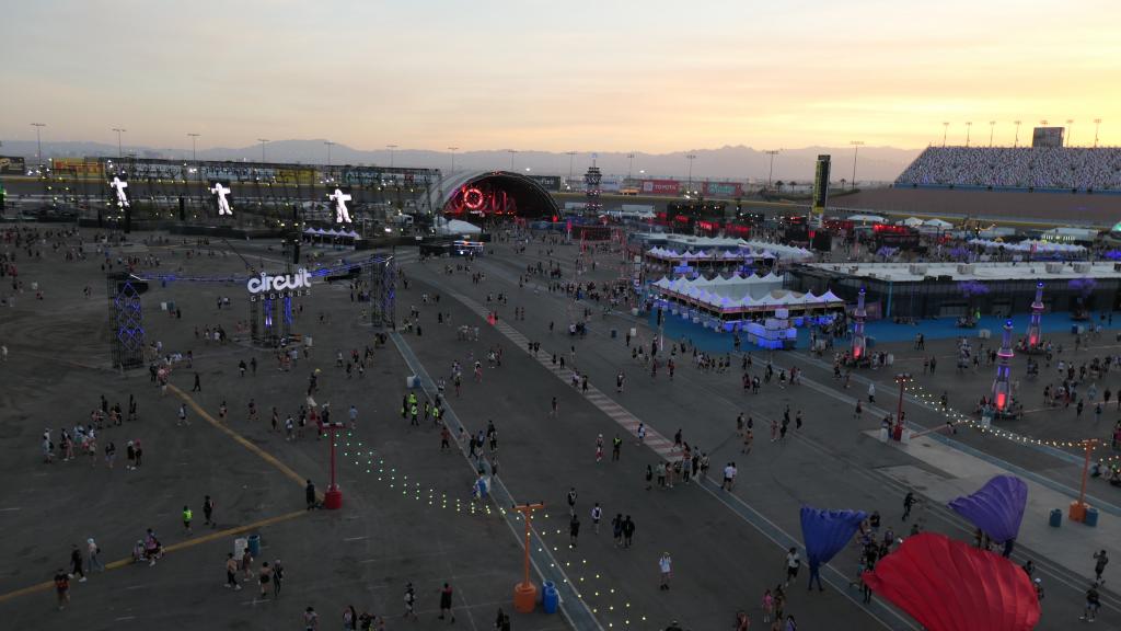 5152 - 20220520 EDC Vegas Main Ferris Wheel