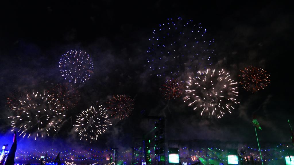 5506 - 20220521 EDC Vegas Fireworks