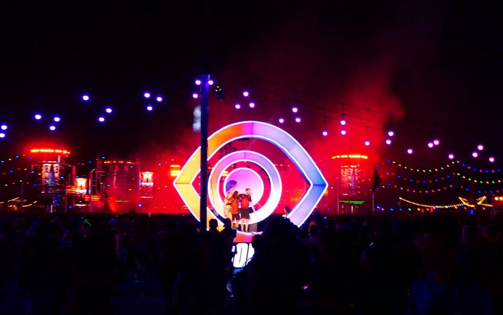 6102 - 20220520 EDC Vegas Grounds