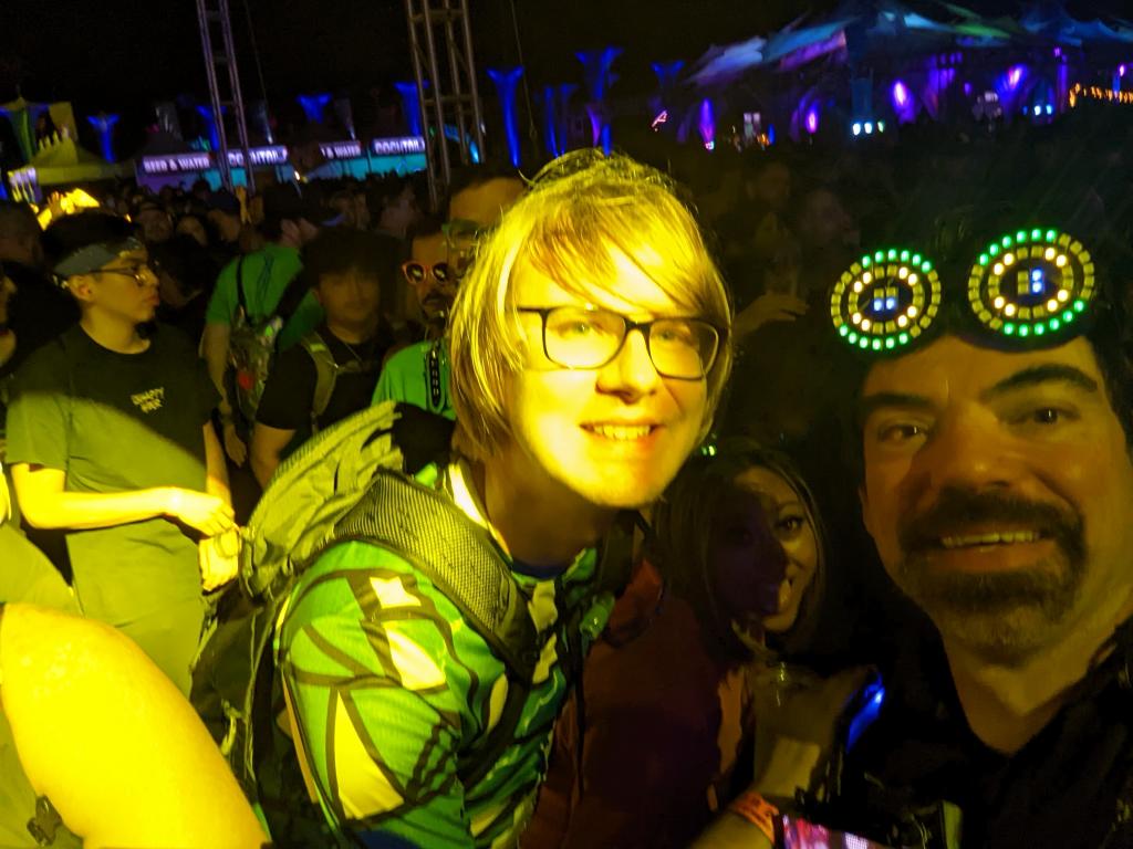 4052 - 20220612 Dreamstate Harbor People