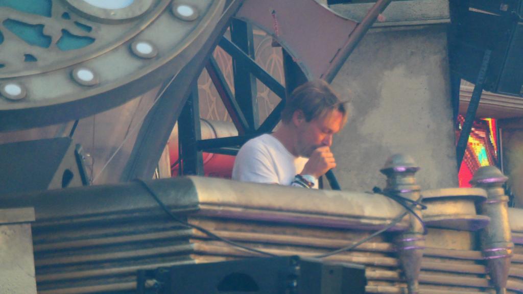 0112 - 20220729 Tomorrowland Day0