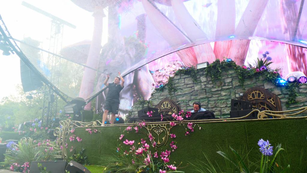 2125 - 20220730 Tomorrowland Day2