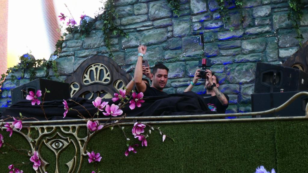 2146 - 20220730 Tomorrowland Day2