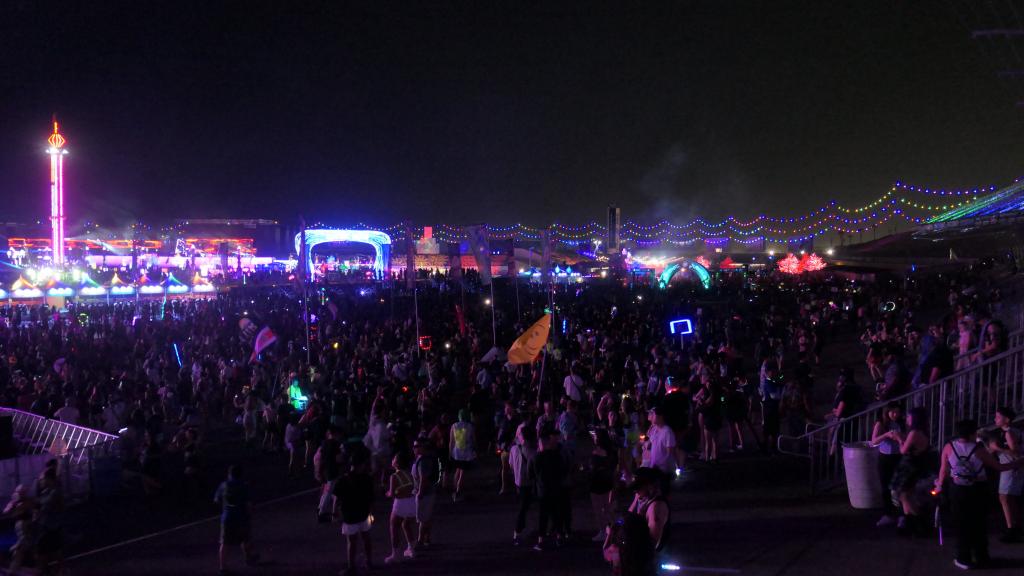 3009 - 20230519 EDC Vegas Day3