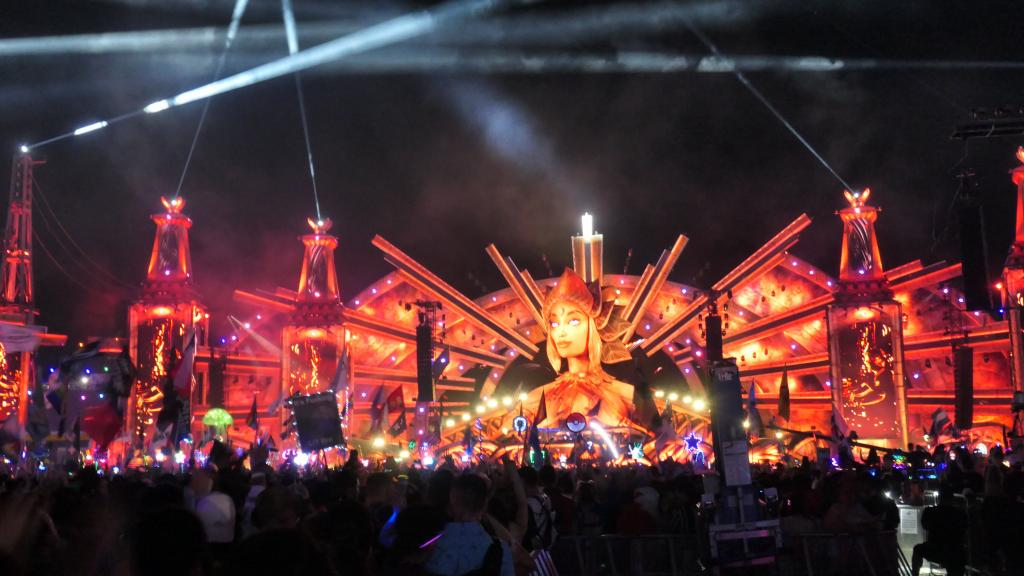 3070 - 20230519 EDC Vegas Day3
