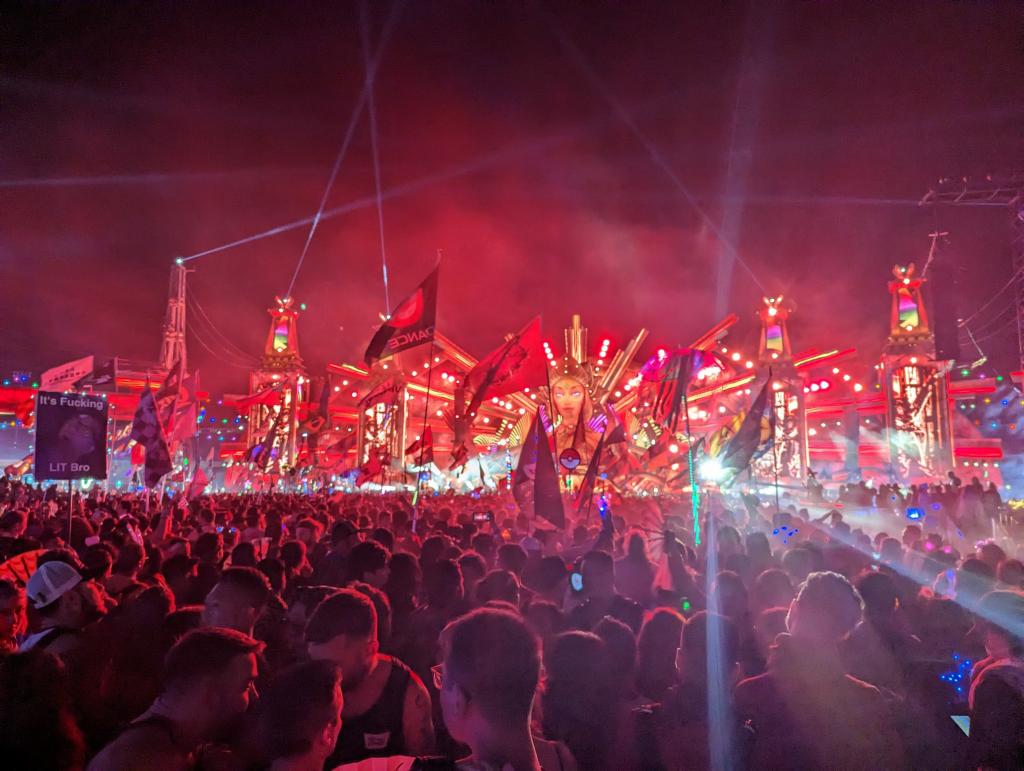 3079 - 20230519 EDC Vegas Day3