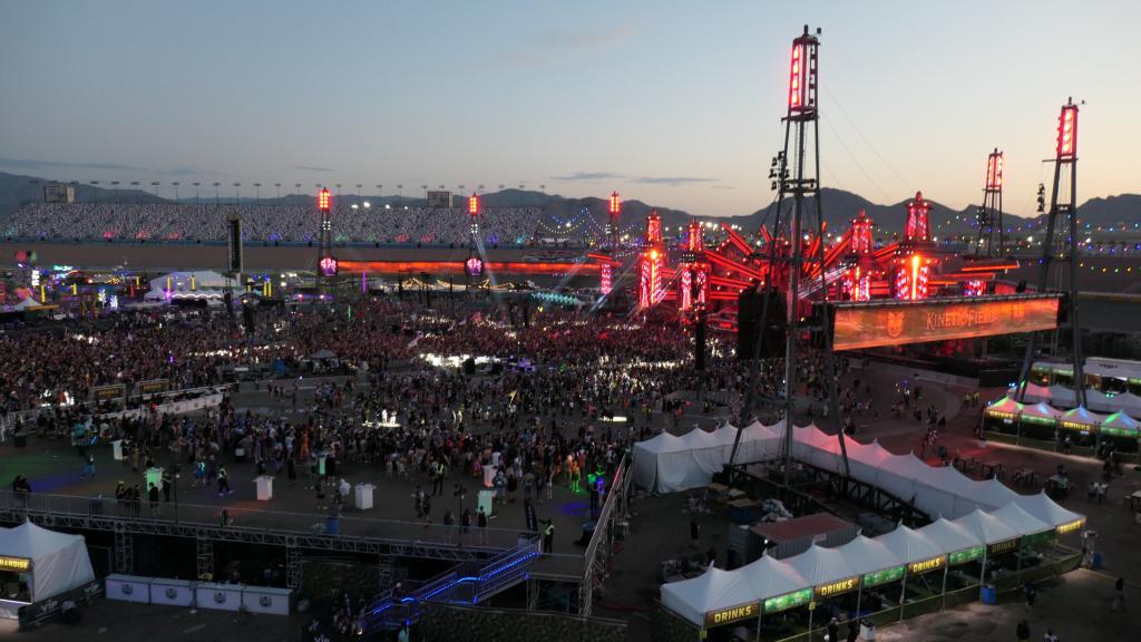 4353 - 20230519 EDC Vegas Grounds Ferris Wheel