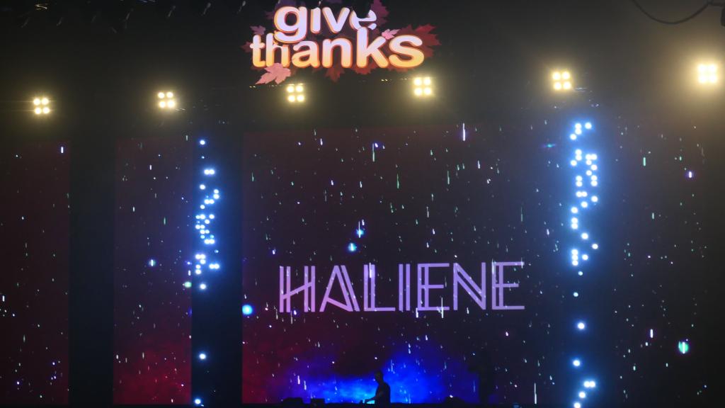 118 - 20231125 Give Thanks Cow Palace