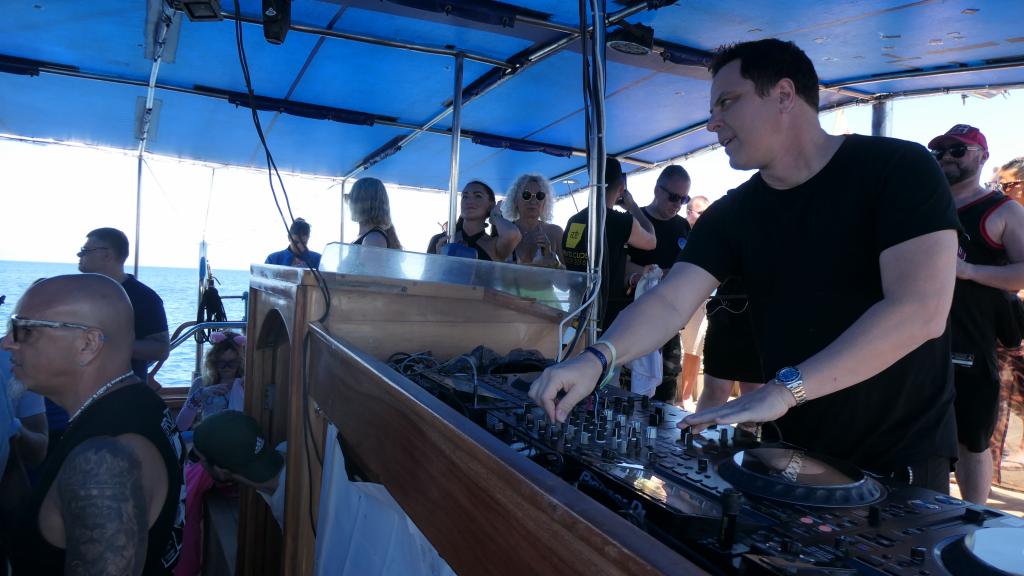 4119 - 20240512 Rong Malta Day4 Boat Party Panasonic
