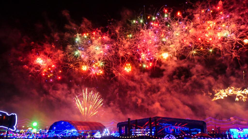 4637 - 20240517 EDC Vegas Fireworks Panasonic
