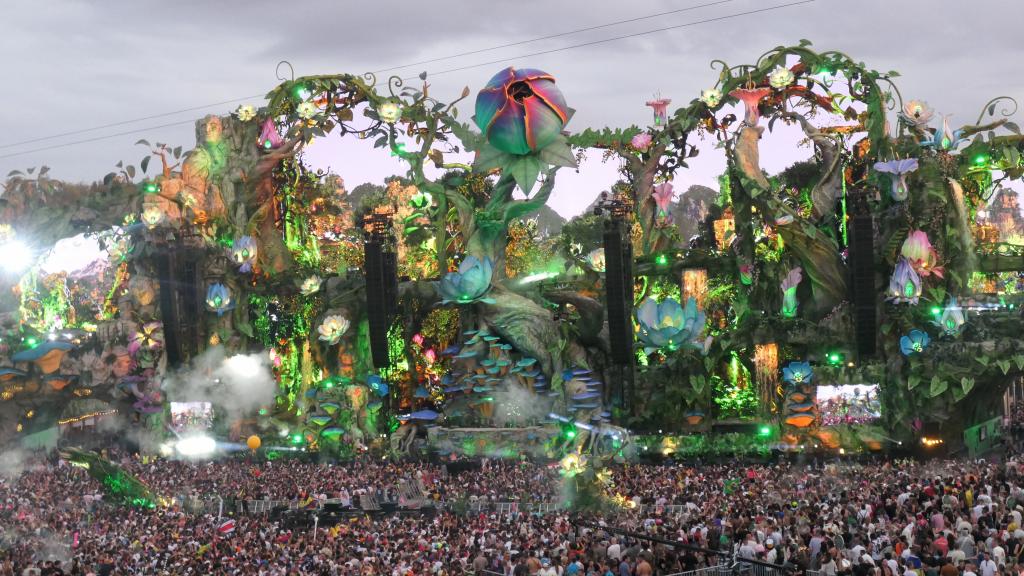 1187 - 20240726 Tomorrowland Day1 Panasonic DC-ZS200D