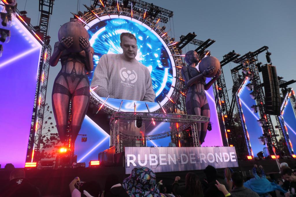 1142 - 20241122 Dreamstate Socal Queen Mary Day1 Panasonic