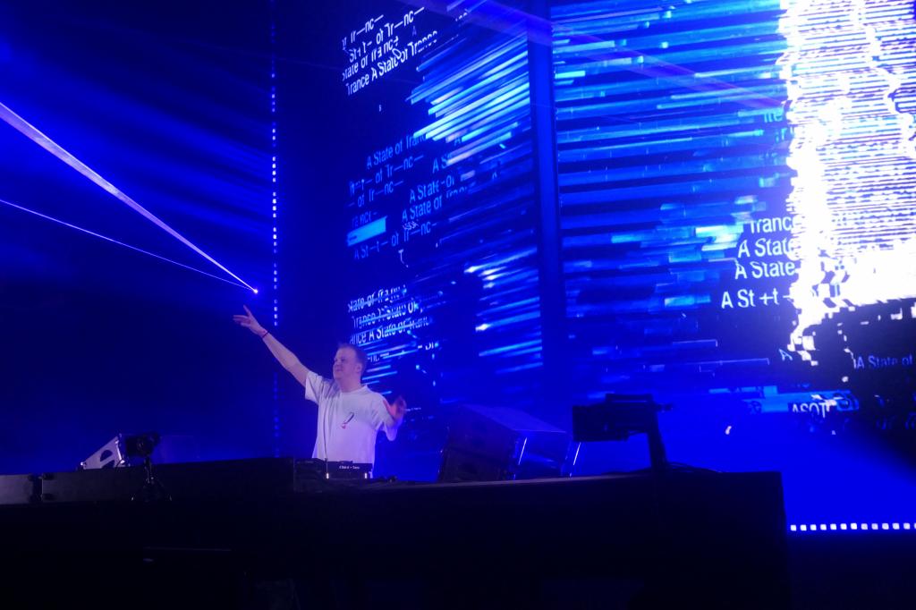 1314 - 20250221 ASOT Rotterdam Panasonic DC-ZS200D