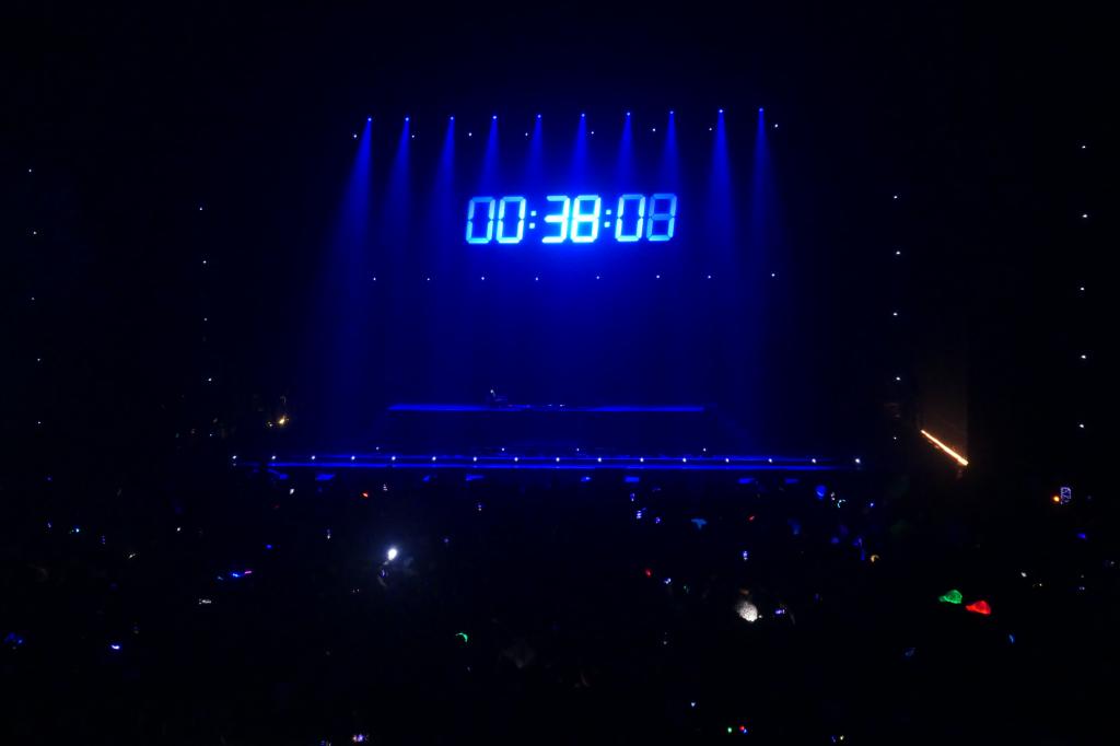 1119 - 20250321 Bill Graham Lasercity Cyberpunk Gareth Emery Panasonic DC-ZS200D