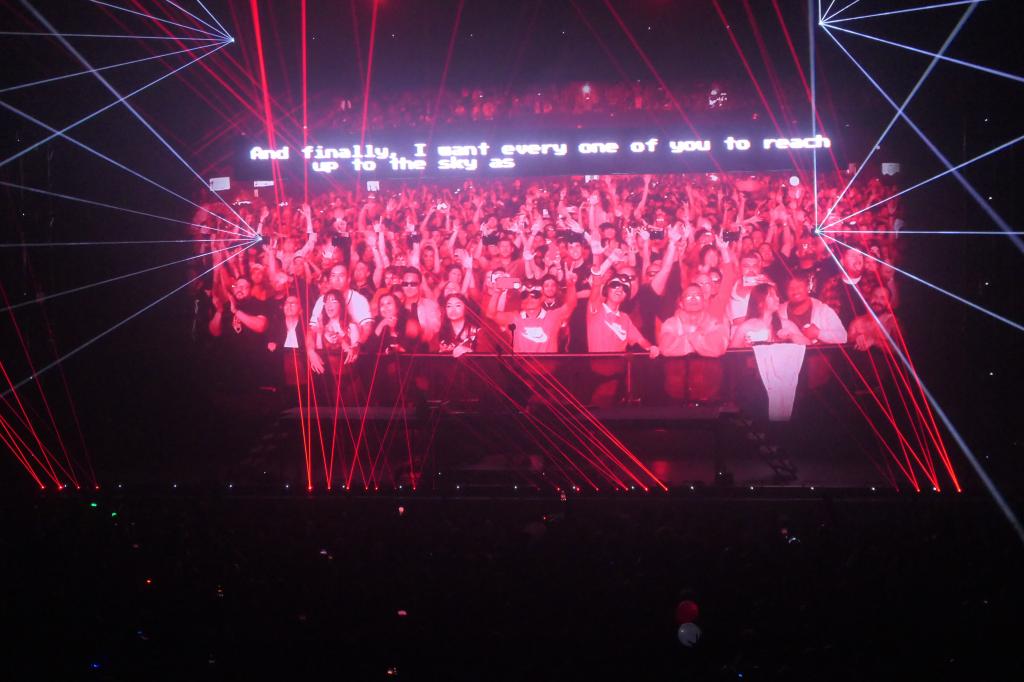 1328 - 20250321 Bill Graham Lasercity Cyberpunk Gareth Emery Panasonic DC-ZS200D