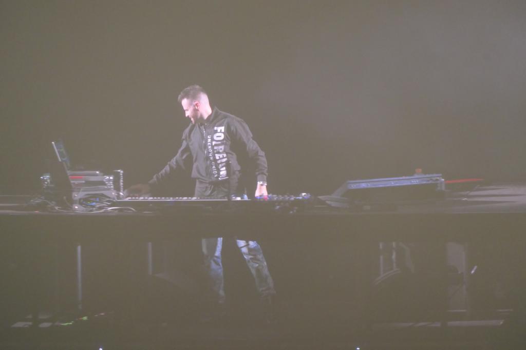 1331 - 20250321 Bill Graham Lasercity Cyberpunk Gareth Emery Panasonic DC-ZS200D