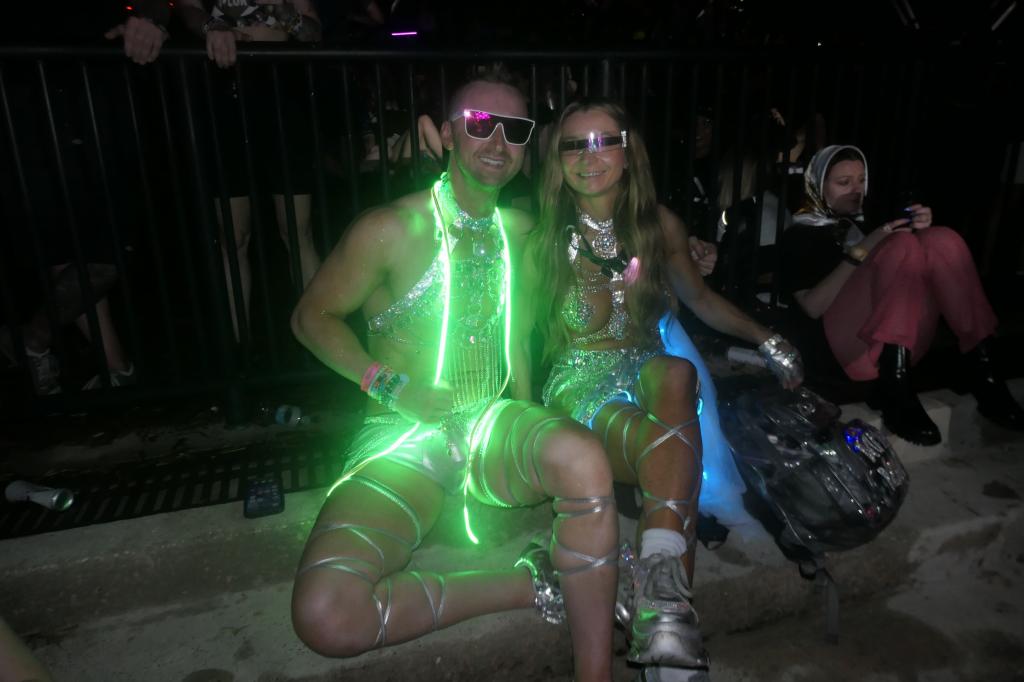 3128 - 20250328 Ultra Music Festival Miami People Panasonic DC-ZS200D