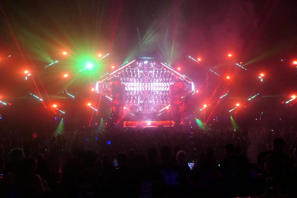 1119 - 20250404 Cow Palace Dreamstate SF Day1