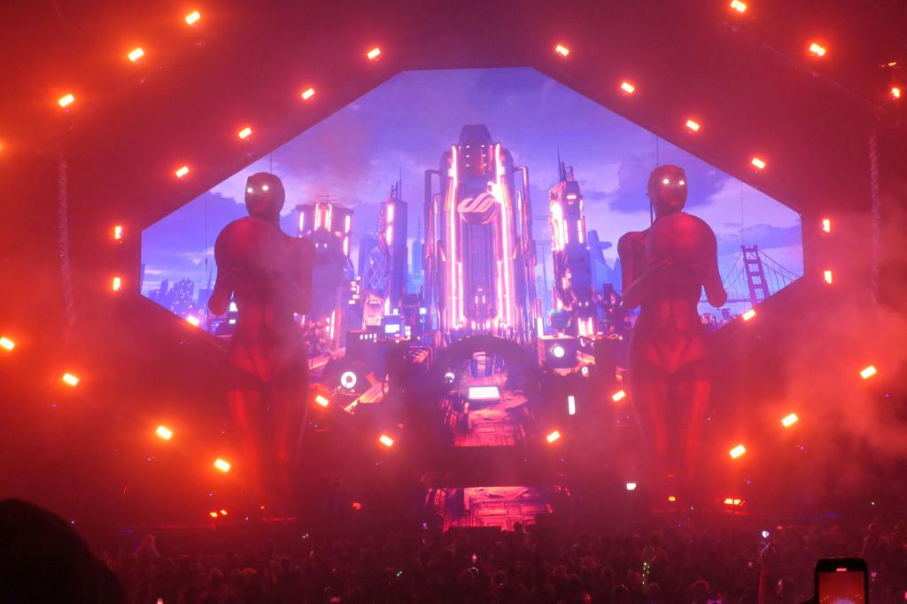 2140 - 20250404 Cow Palace Dreamstate SF Day2
