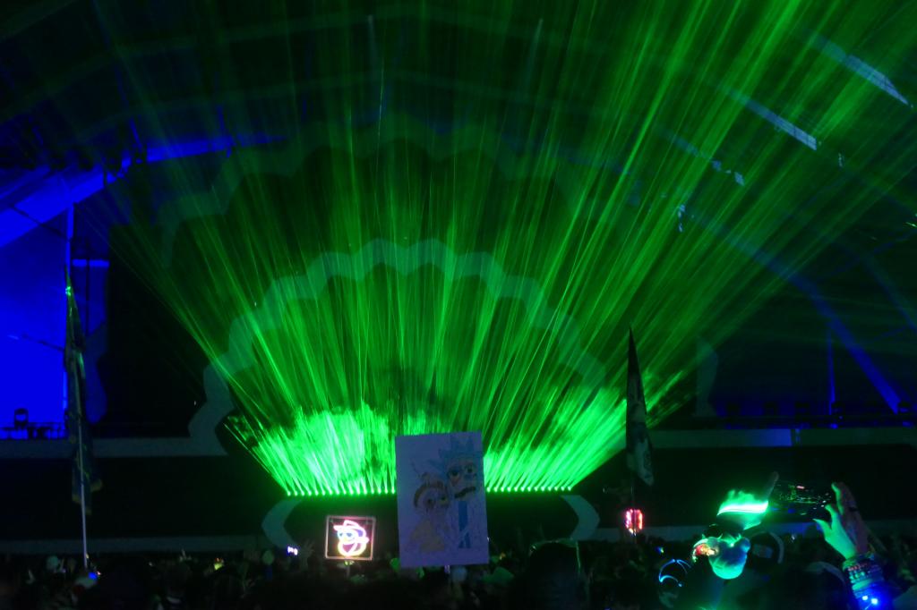 3105 - 20250518 EDC Vegas Day3 Panasonic DC-ZS200D